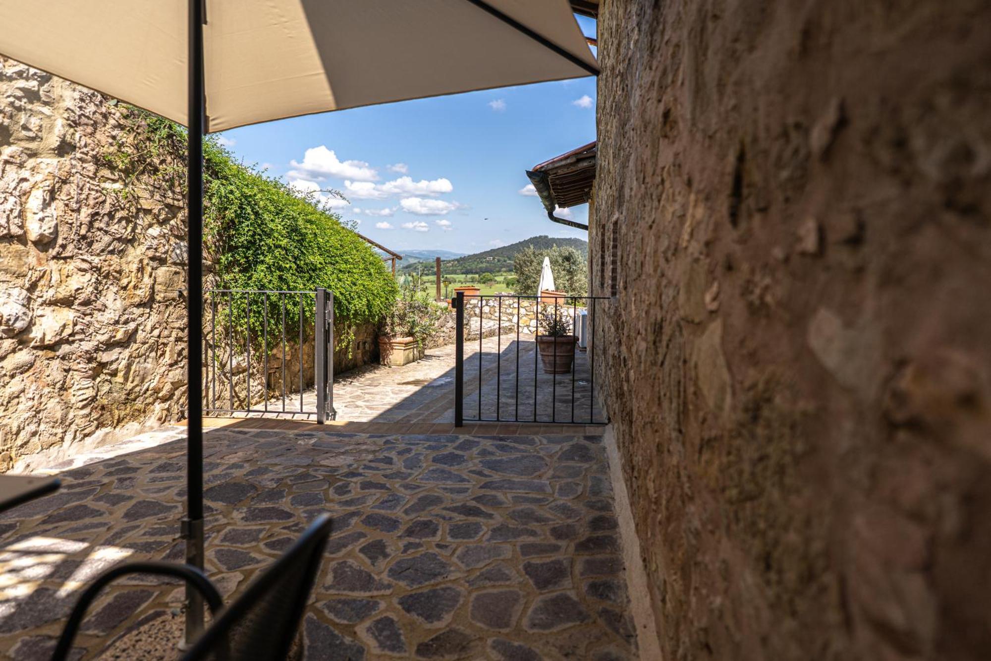 Borgo Il Poggiaccio Residenza D'Epoca Guest House Sovicille Exterior photo