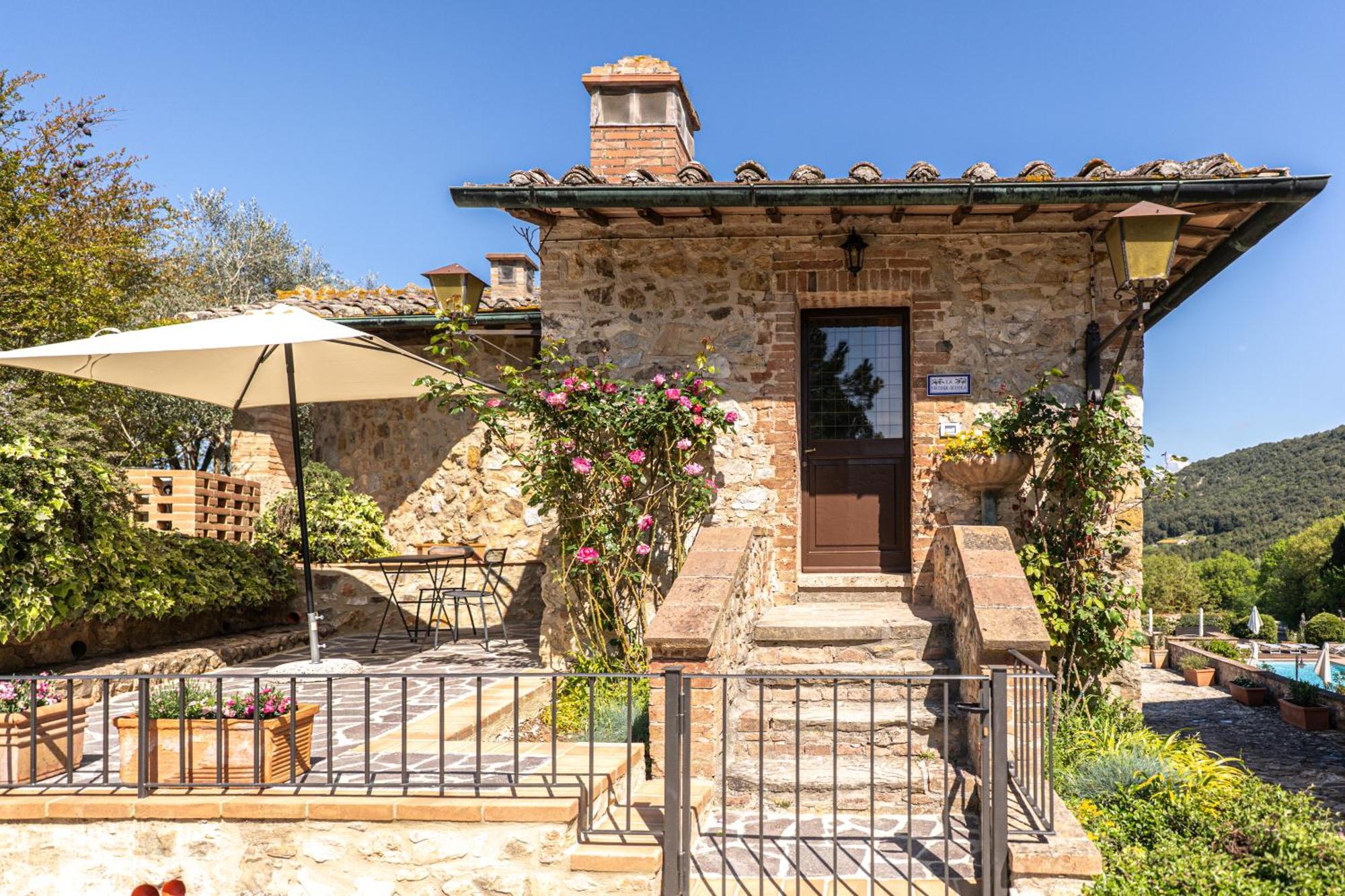 Borgo Il Poggiaccio Residenza D'Epoca Guest House Sovicille Exterior photo
